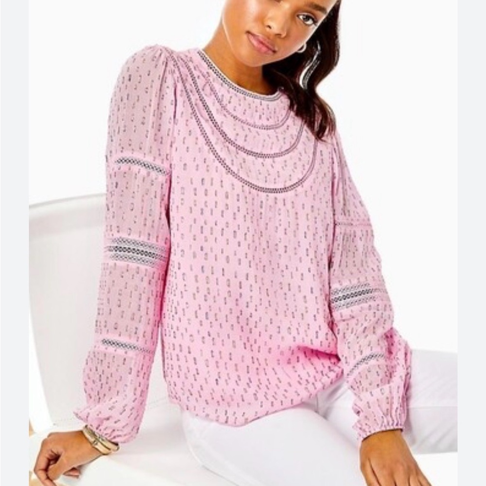 Lilly Pulitzer Light Pink Blouse with Delicate Shiny Details